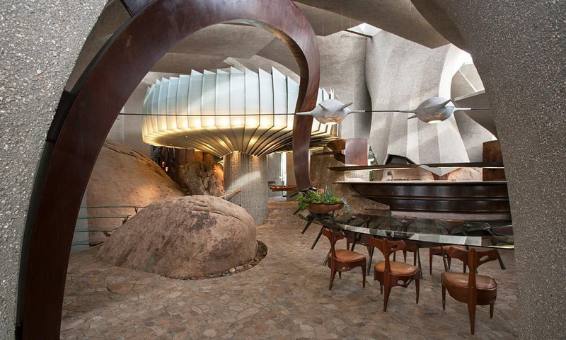 Illustration for article titled Have 3 Million? You can buy your own supervillain starter lair.